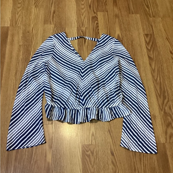 Women’s blouse size medium brand Express long sleeve - Picture 2 of 8